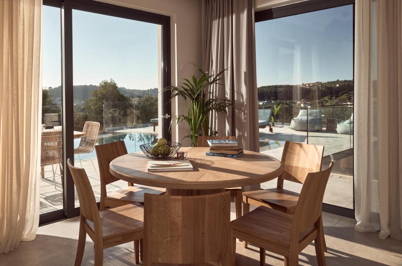 Uparati Villa - Hilltop Sea View Retreat チィリヴィ エクステリア 写真