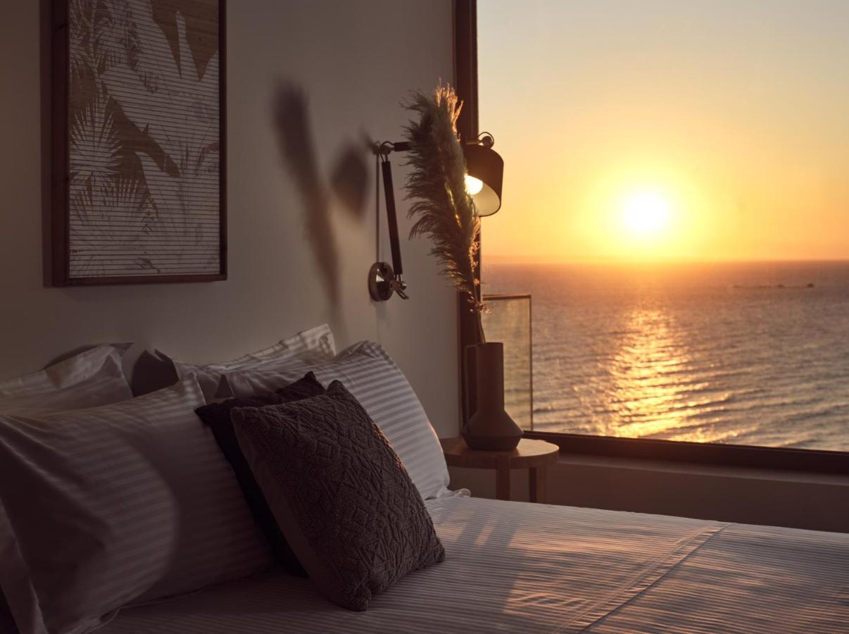 Uparati Villa - Hilltop Sea View Retreat チィリヴィ エクステリア 写真