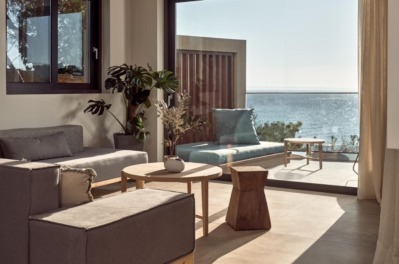 Uparati Villa - Hilltop Sea View Retreat チィリヴィ エクステリア 写真