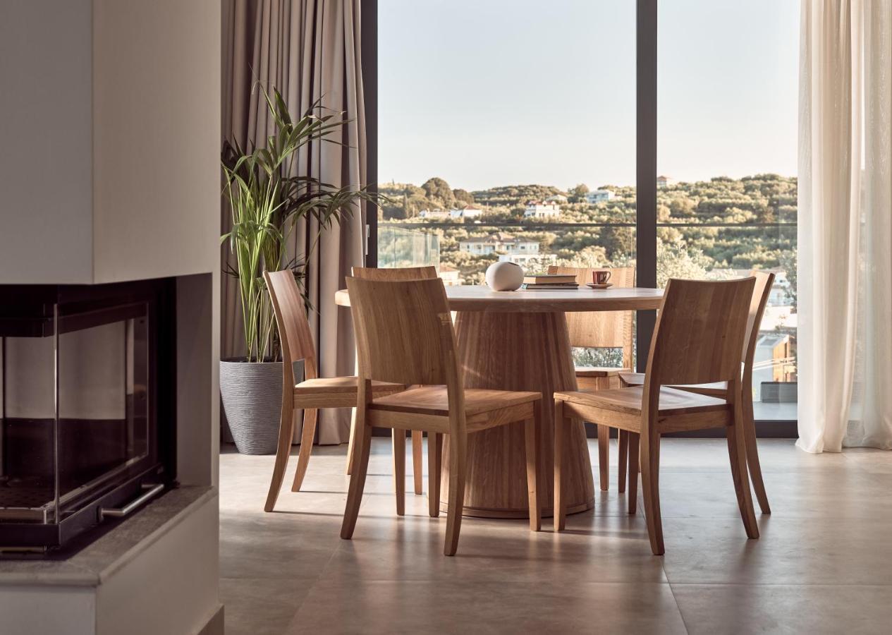 Uparati Villa - Hilltop Sea View Retreat チィリヴィ エクステリア 写真