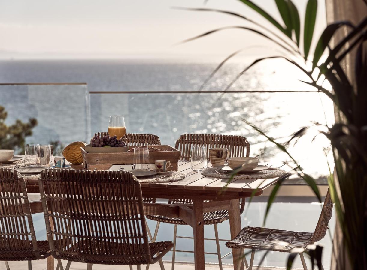 Uparati Villa - Hilltop Sea View Retreat チィリヴィ エクステリア 写真