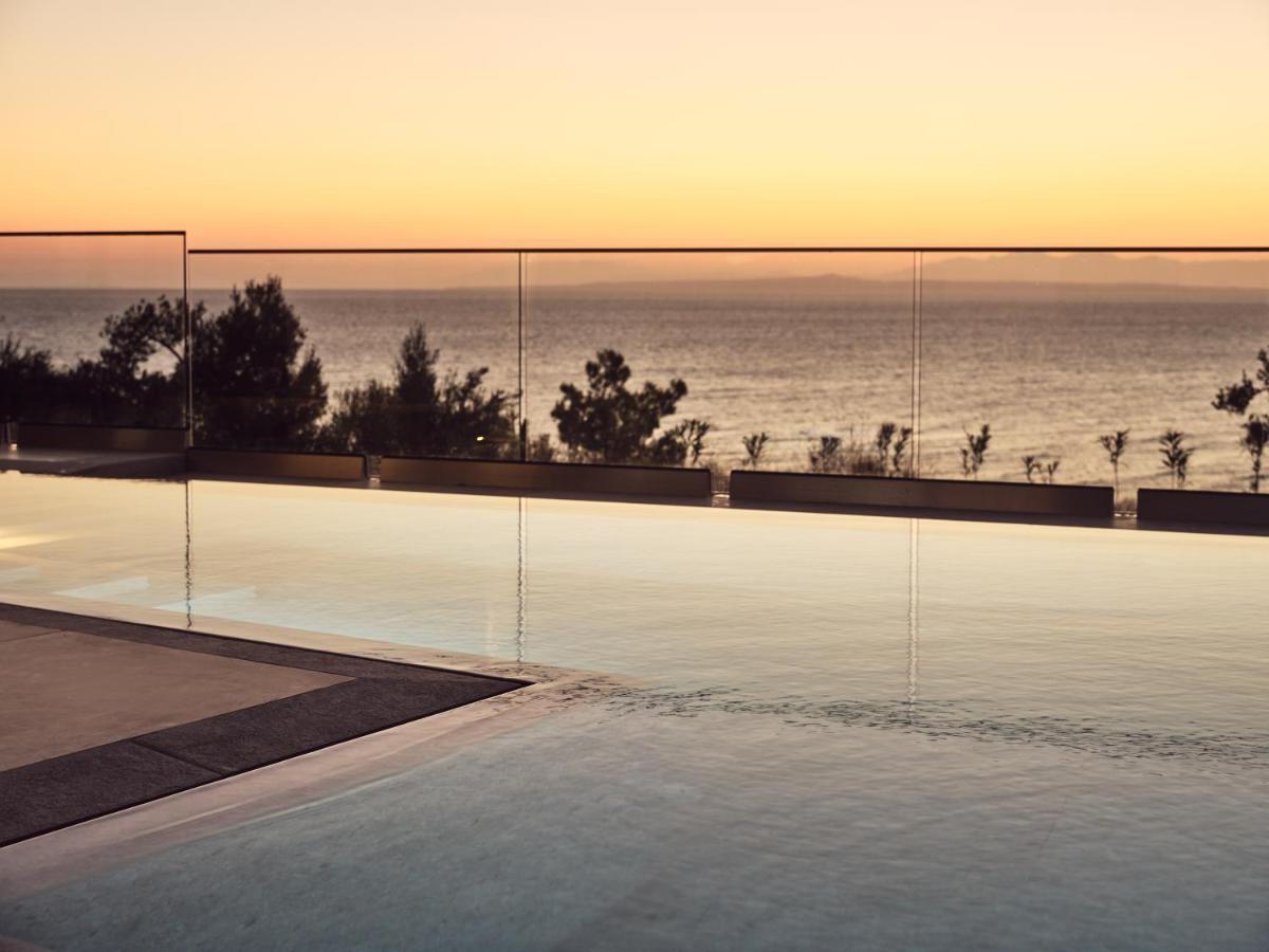 Uparati Villa - Hilltop Sea View Retreat チィリヴィ エクステリア 写真